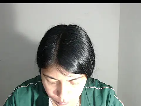 Snapshot of peytonbrunette chatting on March 2026 05:24:01 AM peytonbrunette online show from March 2026 05:24:01 AM