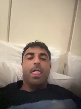 elia2711 online show from April 2026 10:31:02 AM