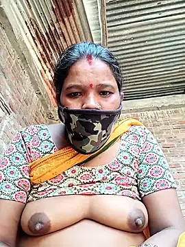 Snapshot of Kirti_sacsena chatting on March 2026 09:48:02 AM Kirti sacsena online show from March 2026 09:48:02 AM