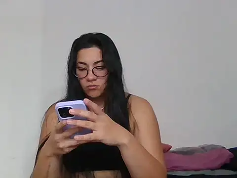 Snapshot of Agusgold22 chatting on March 2026 05:01:02 PM Agusgold22 online show from March 2026 05:01:02 PM