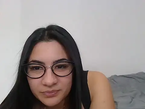 Snapshot of Agusgold22 chatting on April 2026 02:07:02 PM Agusgold22 online show from April 2026 02:07:02 PM