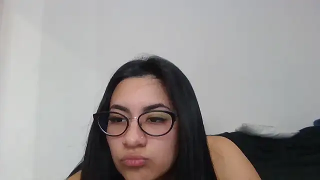 Snapshot of Agusgold22 chatting on May 2026 08:03:02 PM Agusgold22 online show from May 2026 08:03:02 PM