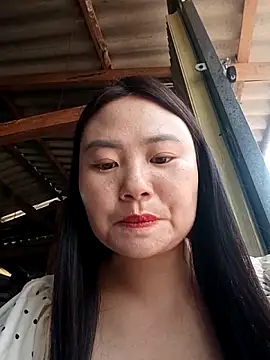 lisn-cute online show from April 2026 02:17:01 AM