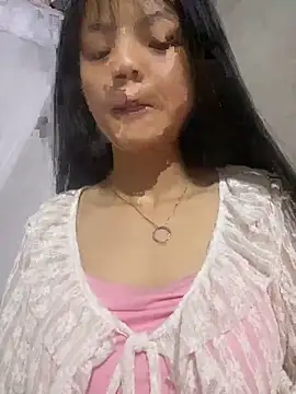 Snapshot of tenten110 chatting on February 2026 03:55:01 PM tenten110 online show from February 2026 03:55:01 PM