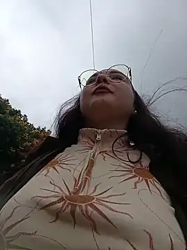 Yulska online show from March 2026 06:45:02 PM