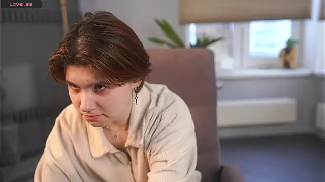 Snapshot of BelleHayton chatting on February 2026 04:30:02 AM BelleHayton online show from February 2026 04:30:02 AM