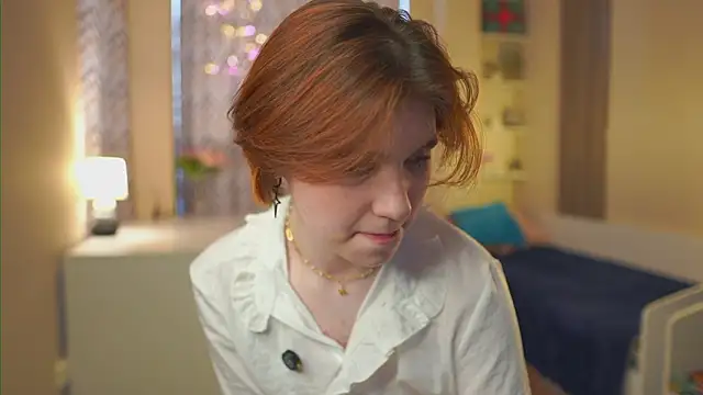 Snapshot of BelleHayton chatting on February 2026 05:59:01 AM BelleHayton online show from February 2026 05:59:01 AM