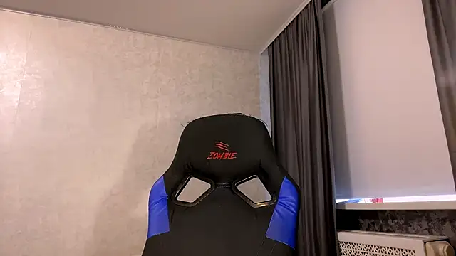 Snapshot of TaliCaan chatting on February 2026 12:32:02 PM TaliCaan online show from February 2026 12:32:02 PM