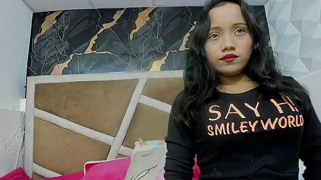 Snapshot of Kimmy_london19 chatting on February 2026 09:54:01 PM Kimmy london19 online show from February 2026 09:54:01 PM