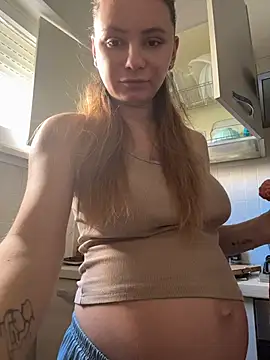 AlessiaandJay online show from April 2026 08:01:02 AM