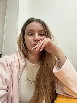 AlessiaandJay online show from April 2026 05:30:01 PM