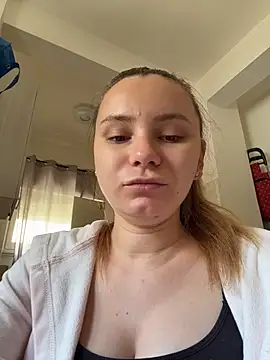 AlessiaandJay online show from May 2026 12:13:02 PM