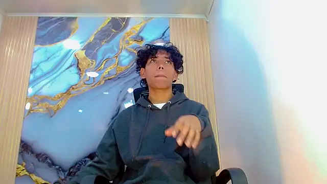 DaviidBuckx  online show from April 2026 02:01:01 AM