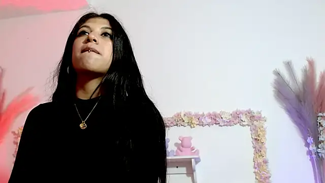 sharlotaustral18 online show from February 2026 01:13:02 AM