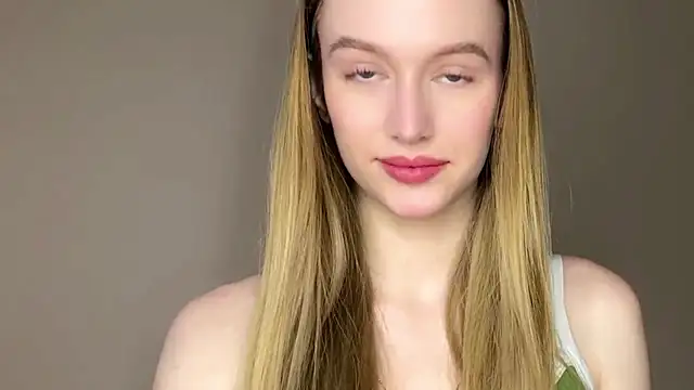 Snapshot of Viktoria_Vibes chatting on February 2026 03:19:01 PM Viktoria Vibes online show from February 2026 03:19:01 PM