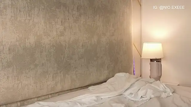 Nioki  online show from March 2026 03:44:01 AM