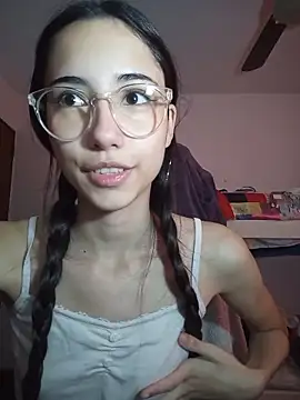 isaaabelaaa online show from April 2026 11:48:01 AM