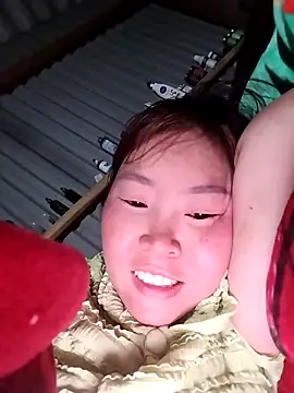 Yiyoongg online show from March 2026 02:00:02 PM