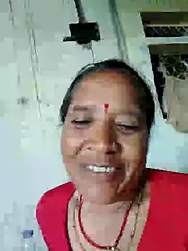 Snapshot of Loomaraj chatting on July 2026 02:47:01 AM Loomaraj online show from July 2026 02:47:01 AM