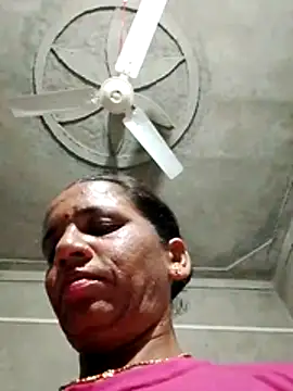 Snapshot of Anitarakkoli chatting on June 2026 05:59:02 PM Anitarakkoli online show from June 2026 05:59:02 PM