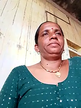 Snapshot of Anitarakkoli chatting on July 2026 06:18:01 AM Anitarakkoli online show from July 2026 06:18:01 AM