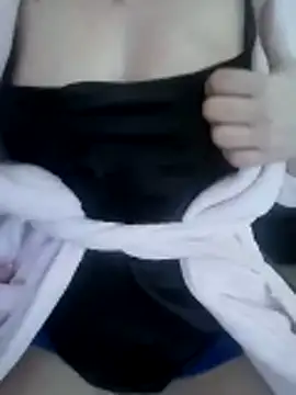 AkuManis online show from February 2026 01:01:02 PM