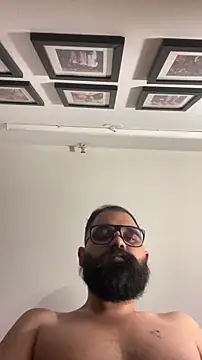 beerboy2222 online show from May 2026 06:42:02 PM