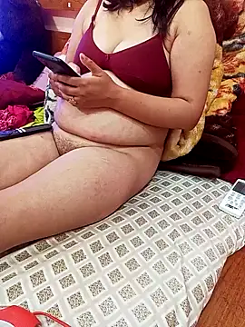 Snapshot of princess_model chatting on April 2026 02:42:01 PM princess model online show from April 2026 02:42:01 PM