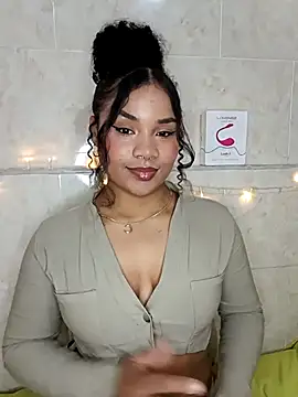 Snapshot of BrianaSweetxxx chatting on February 2026 02:19:02 AM BrianaSweetxxx online show from February 2026 02:19:02 AM