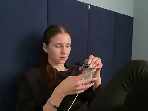 Snapshot of LinaWills chatting on March 2026 12:56:01 PM LinaWills online show from March 2026 12:56:01 PM