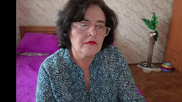 xMaryxAnne online show from April 2026 02:58:02 PM