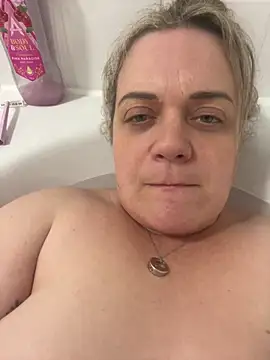 Snapshot of Piper_Milf_36 chatting on February 2026 08:20:01 PM Piper Milf 36 online show from February 2026 08:20:01 PM