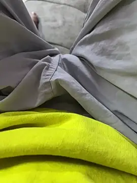 hassuniii online show from February 2026 03:54:01 AM