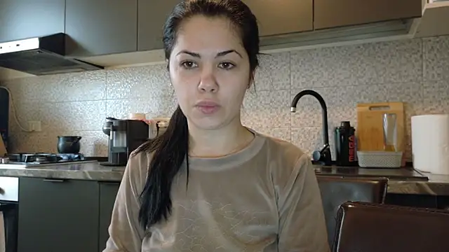 Sofimoon26 online show from February 2026 09:47:02 AM