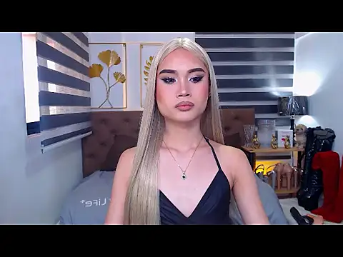 Snapshot of JuicyCockThea chatting on April 2026 02:22:02 AM JuicyCockThea online show from April 2026 02:22:02 AM