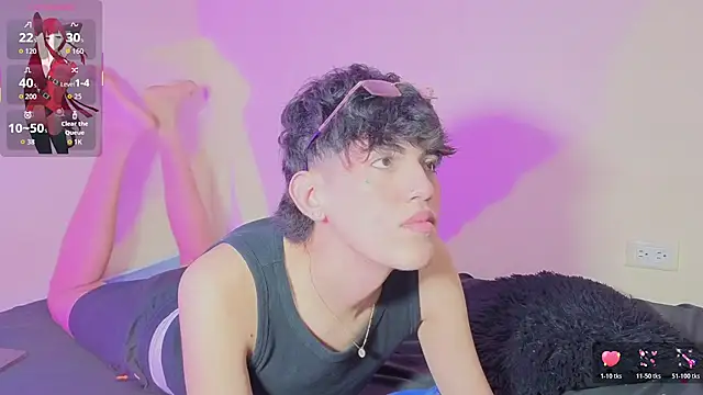 Snapshot of max_femboy chatting on July 2026 06:15:01 AM max femboy online show from July 2026 06:15:01 AM