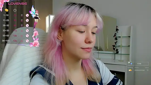 Snapshot of EmilyTrase chatting on June 2026 01:27:01 AM EmilyTrase online show from June 2026 01:27:01 AM