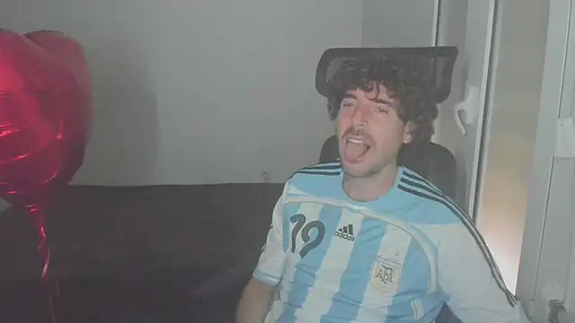 Snapshot of joaquin420_hot chatting on February 2026 10:45:01 AM joaquin420 hot online show from February 2026 10:45:01 AM