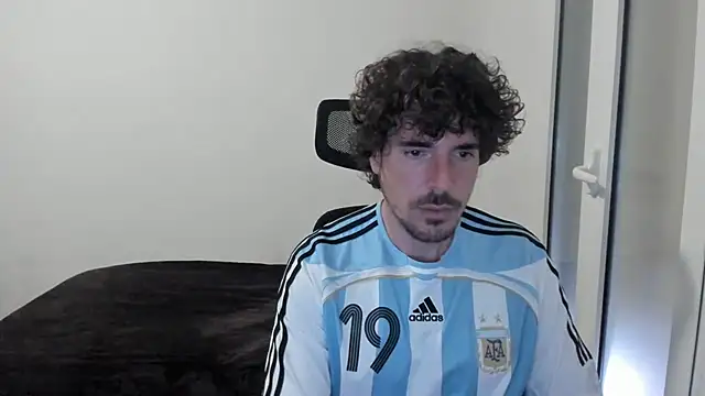 Snapshot of joaquin420_hot chatting on February 2026 08:55:02 AM joaquin420 hot online show from February 2026 08:55:02 AM