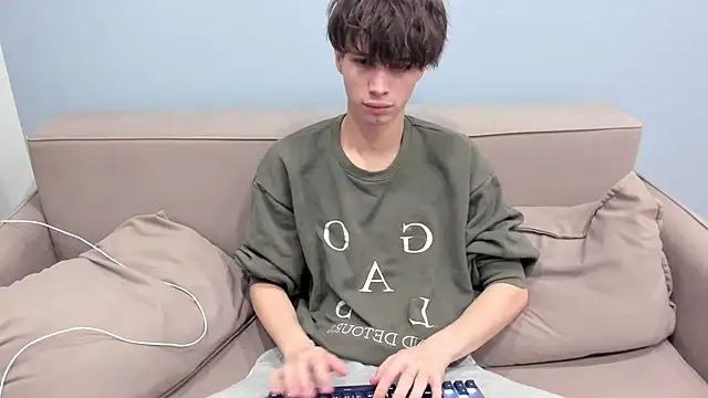 Ur NextDoor Boy online show from February 2026 07:29:01 PM