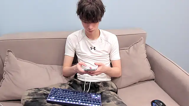 Ur NextDoor Boy online show from February 2026 05:17:01 AM