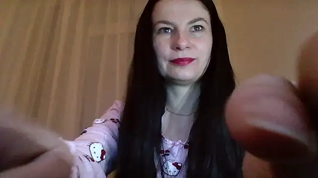 Snapshot of Clover_Shine chatting on February 2026 06:47:02 PM Clover Shine online show from February 2026 06:47:02 PM