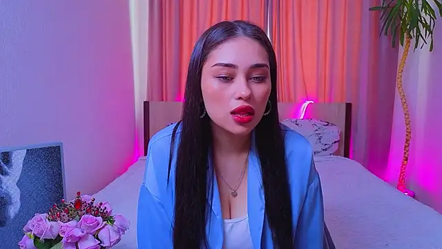 Snapshot of Sofia_Plump chatting on February 2026 09:39:02 AM Sofia Plump online show from February 2026 09:39:02 AM