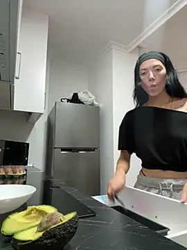 Snapshot of Karmenlovex chatting on March 2026 02:13:02 PM Karmenlovex online show from March 2026 02:13:02 PM