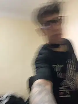 Femboysissy1919 online show from April 2026 02:17:02 PM