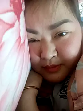 Snapshot of Kee-kimlee chatting on February 2026 04:23:01 PM Kee-kimlee online show from February 2026 04:23:01 PM