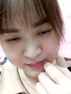 Snapshot of Kee-kimlee chatting on February 2026 02:30:01 AM Kee-kimlee online show from February 2026 02:30:01 AM