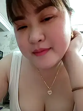 Snapshot of Kee-kimlee chatting on March 2026 03:41:02 AM Kee-kimlee online show from March 2026 03:41:02 AM