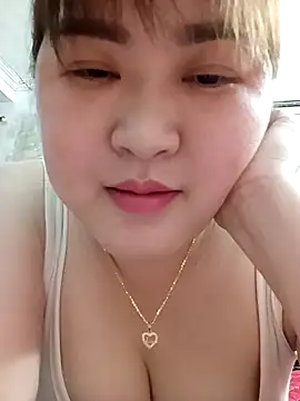 Snapshot of Kee-kimlee chatting on March 2026 05:08:02 AM Kee-kimlee online show from March 2026 05:08:02 AM