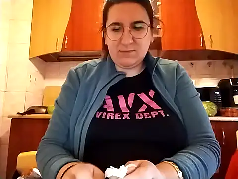 Snapshot of dana92vat chatting on February 2026 01:22:01 PM dana92vat online show from February 2026 01:22:01 PM